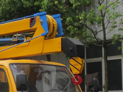 東風(fēng)雙排12米高空作業(yè)車